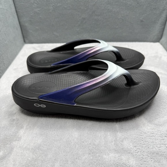 OOFOS OOlala Sandals Women\'s US 6 EU 37 Black Iridescent Recovery Flip Flops main image 4